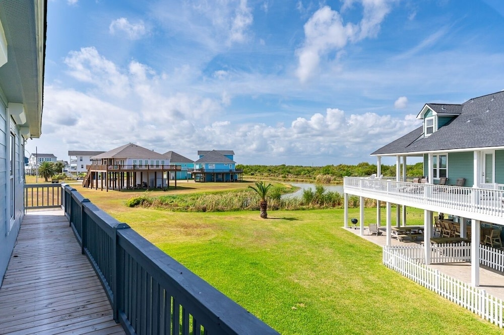 Happy Hours 4 Bedroom Home