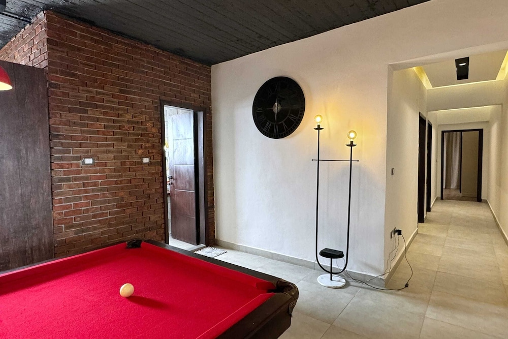 The Built-up 2 BDR Condo 15 min to CAI Airpt