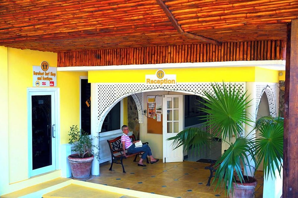 Barefoot Suites