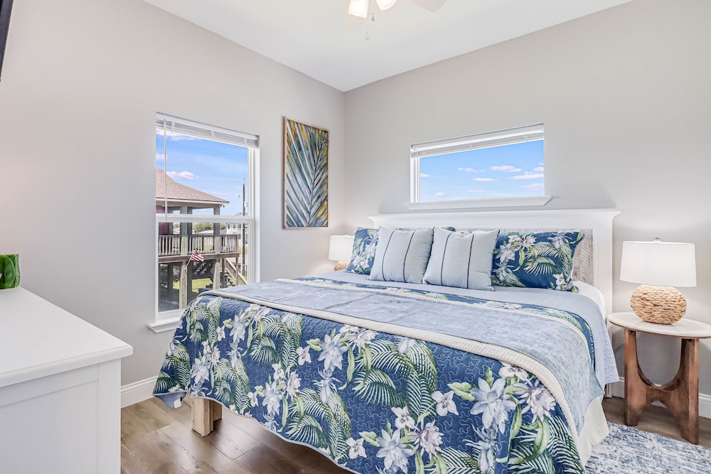 Sea La Vie 913rpab 4 Bedroom Home by RedAwning view 5