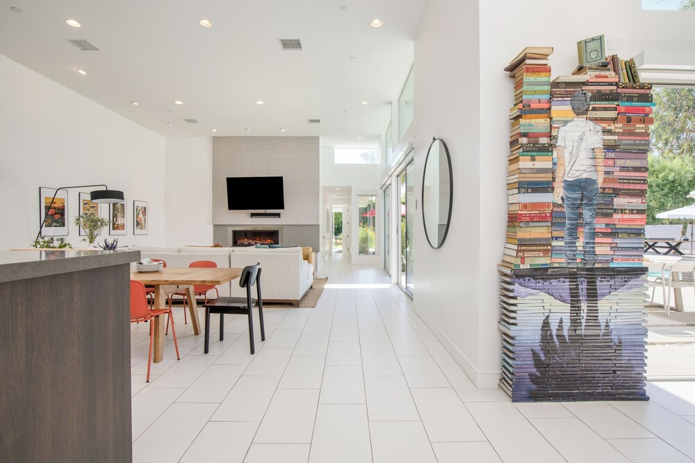 The Polo Villas by AvantStay – Modern Oasis Near Empire Polo Club