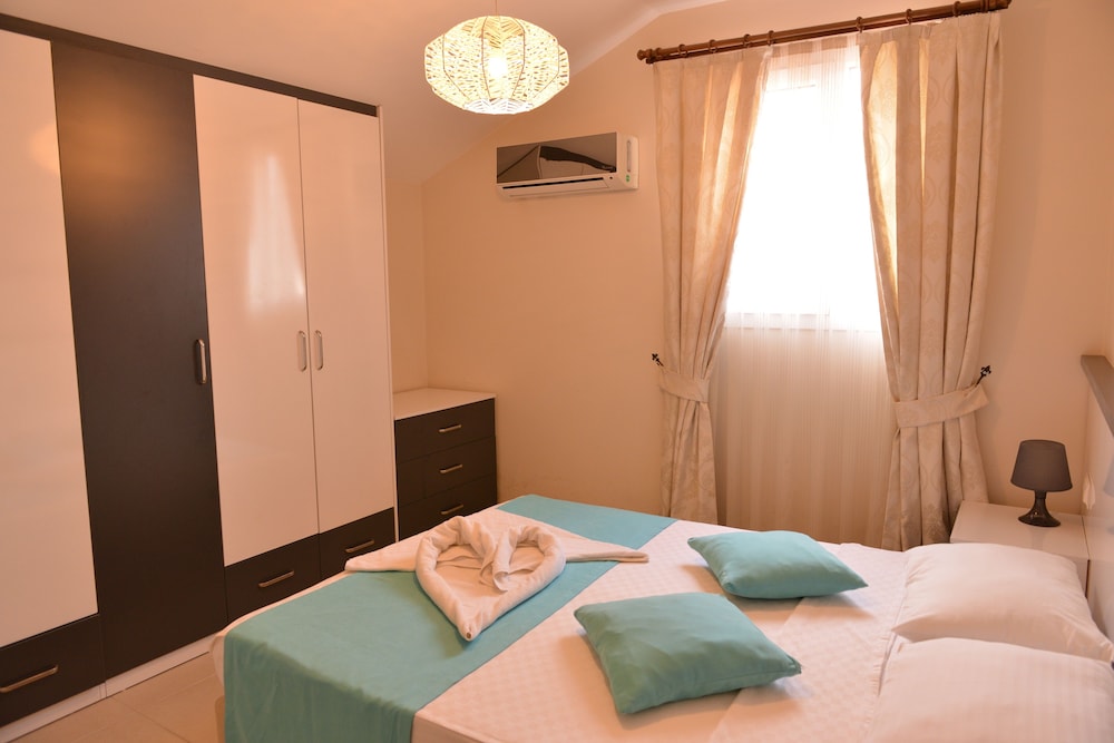 Korfez Garden Apartments