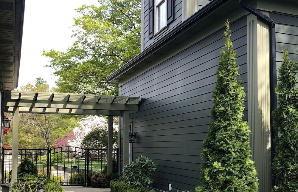 Third Coast Hideaway - Saugatuck - Douglas Downtown Area - Spacious & Spotless