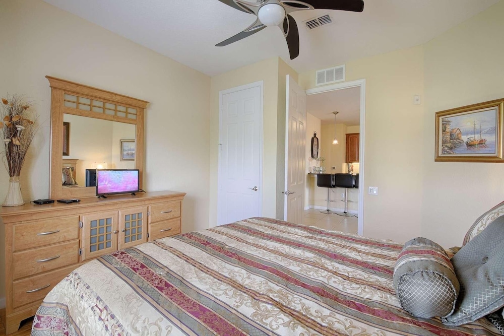 5048 Vista Cay - Image 2