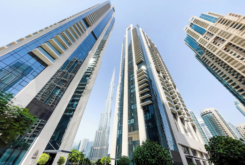 Fabulous 1BR in Act Two Emaar Downtown