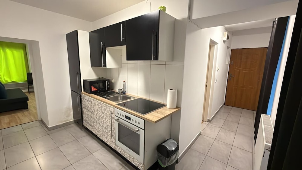 Beautiful 1BR Apartment Near Prater Park