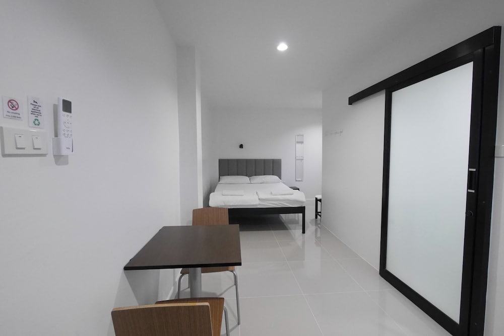 Lee Home Bangkok