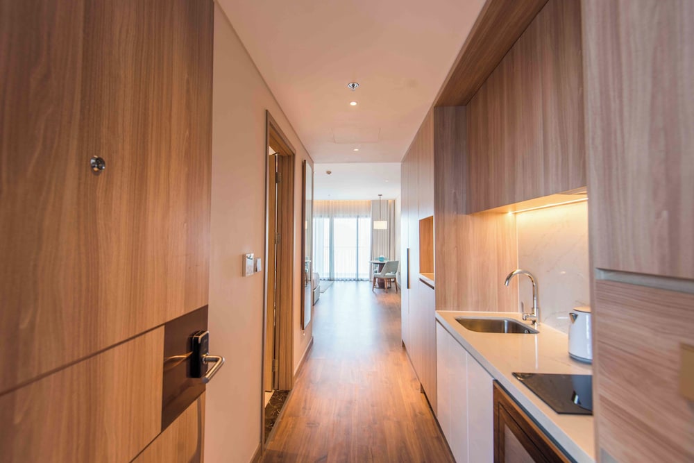 A La Carte Ha Long Residence