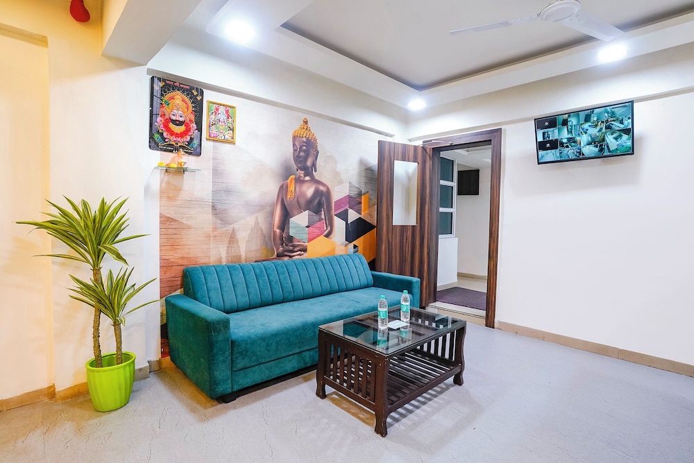 Fabhotel Arsh Executive Inn