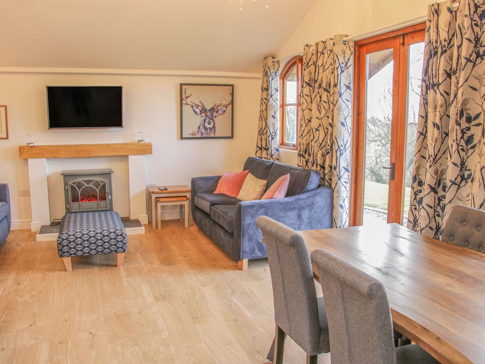 Hillside Lodge