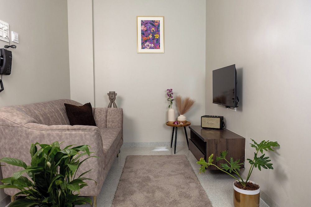 Saavi Suites
