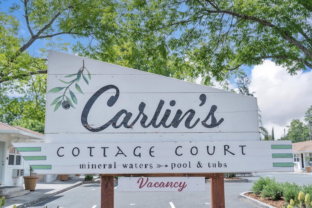 Carlin Cottages