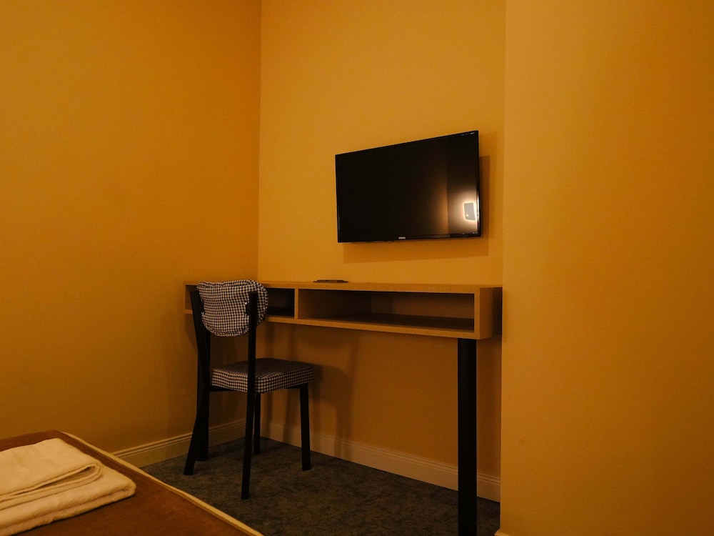 Bonnie City Hotel - Image 24