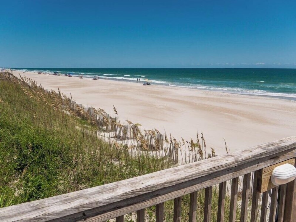 Oceans 111 by Topsail Realty