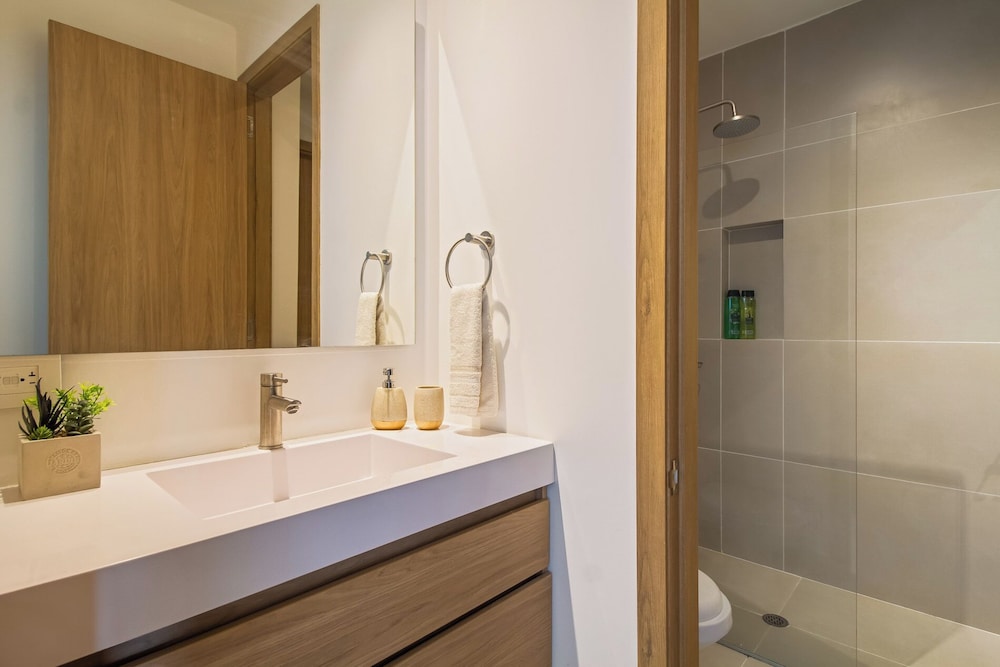 Baia Kristal Cartagena By HostPro