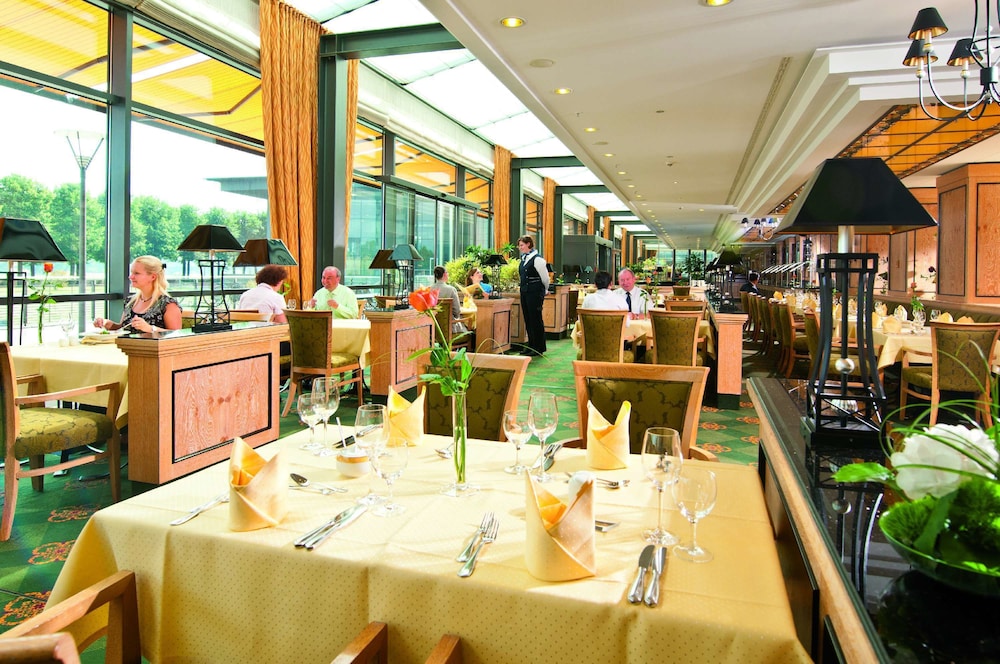 Dresden Vacations - Maritim Hotel  Internationales Congress Center Dresden - Property Image 8