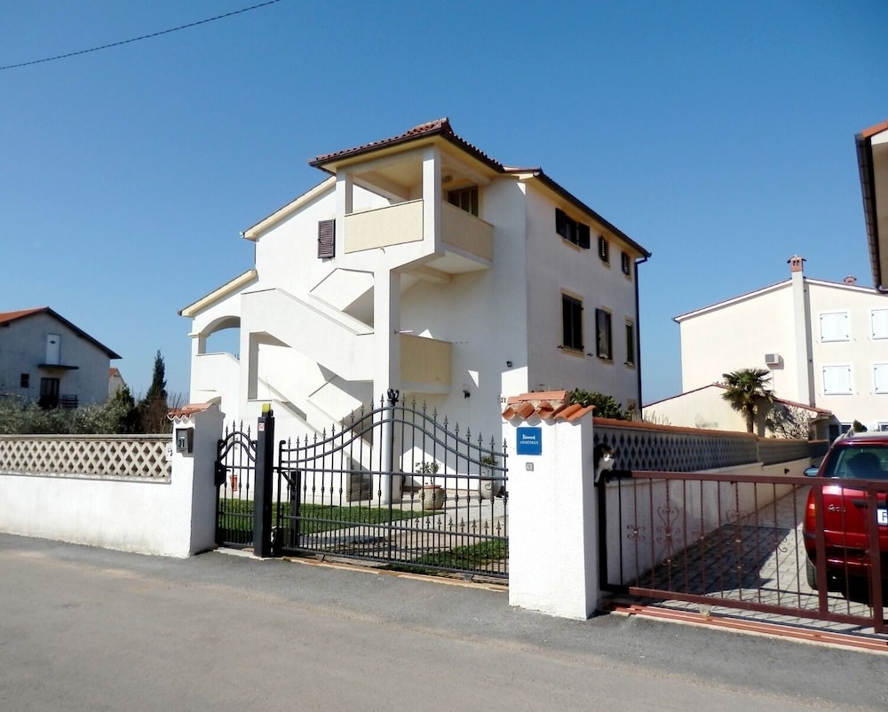 Photo 14
