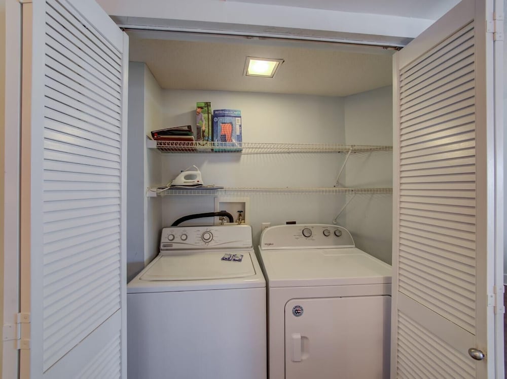 Pelican Pointe 1505