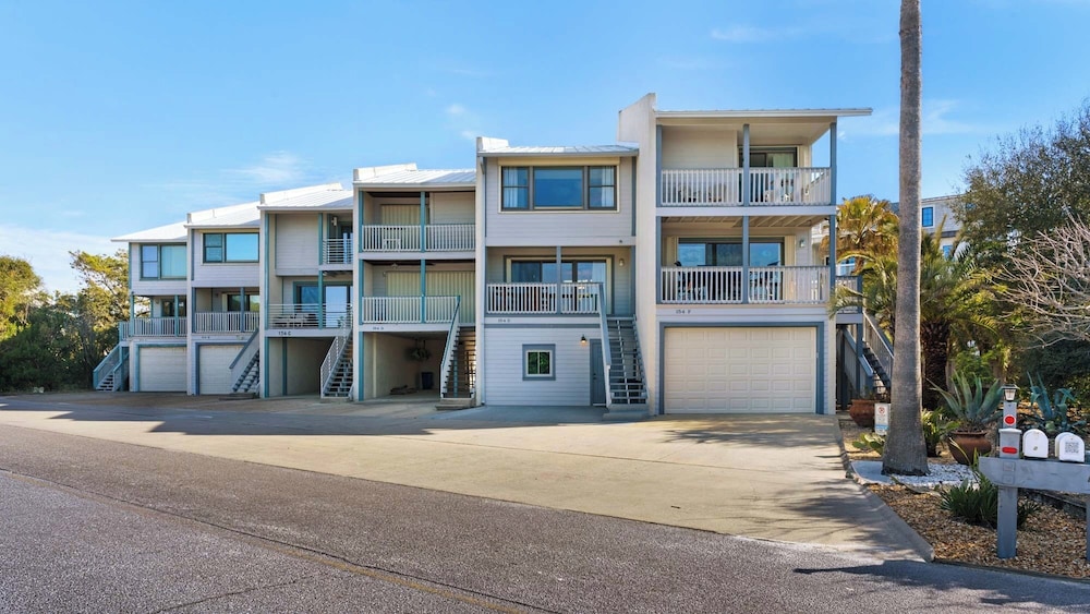 Palm Sounds: Gulf Views & Easy Beach Access!