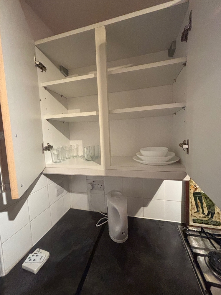 Stylish 1-bed Apartment- Sleeps 3 w/ Central Links