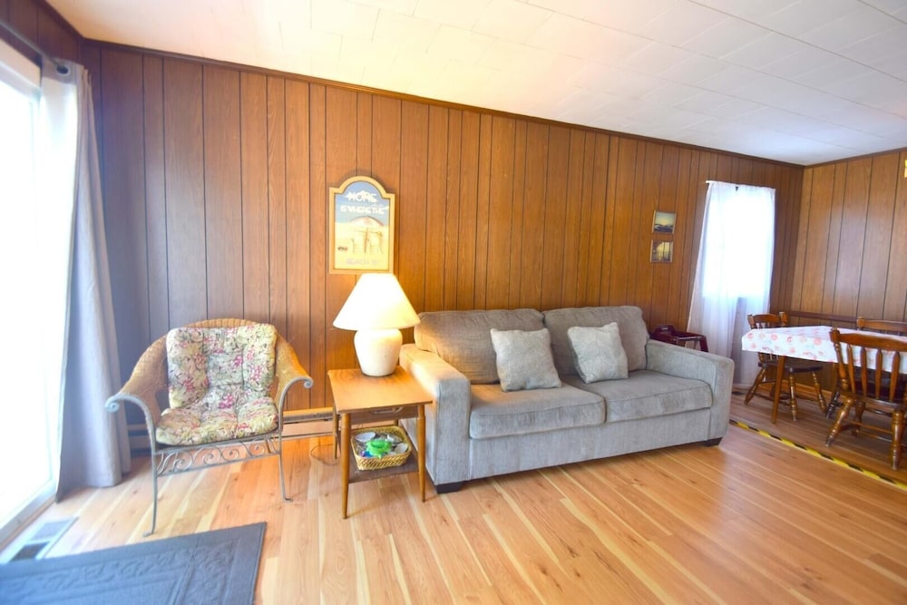103 79th Street 3 Bedroom Cottage by RedAwning