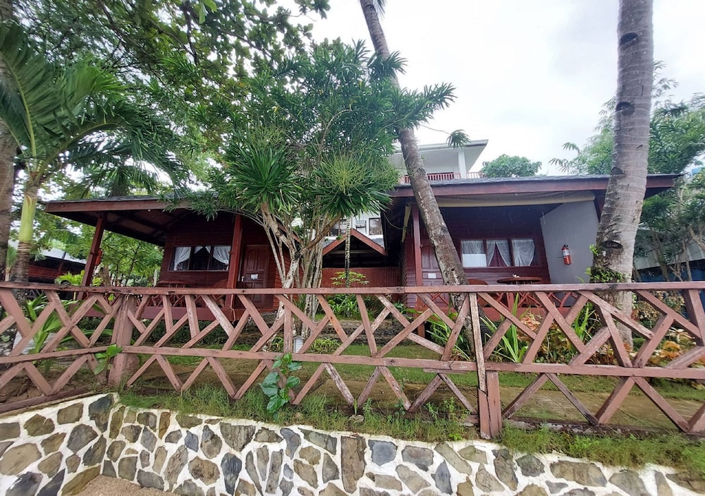Doublegem Beach Resort and Hotel