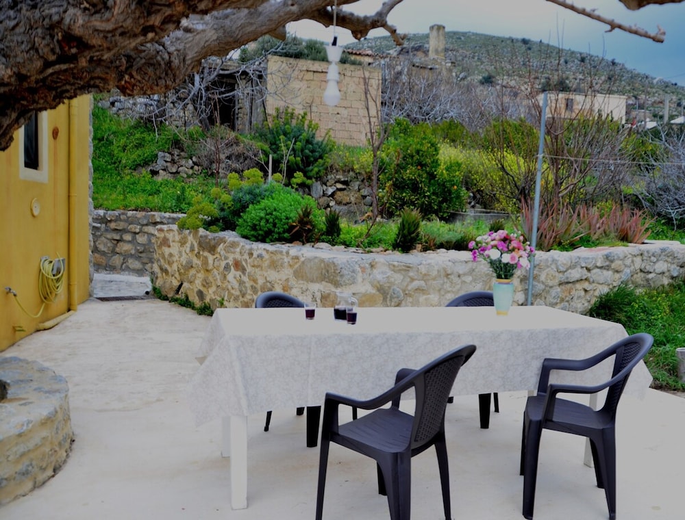 Villa Fragk in Nipiditos Village
