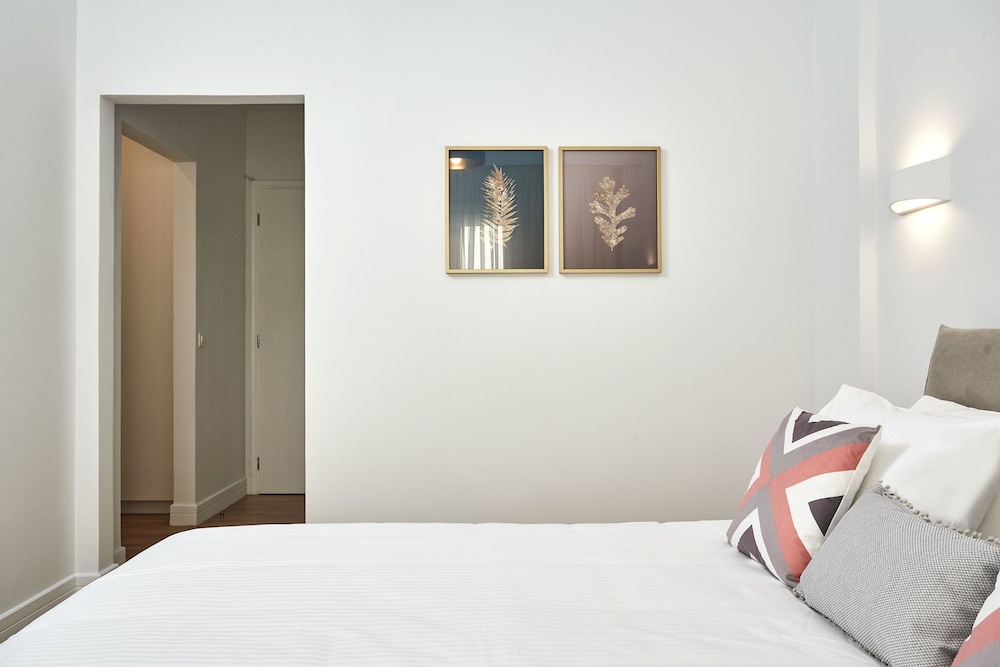 Luxurious Spacious Apt next  Hilton Area