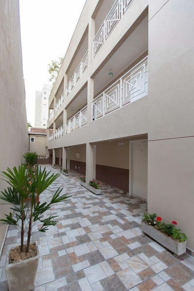 Casa Jardim Studios
