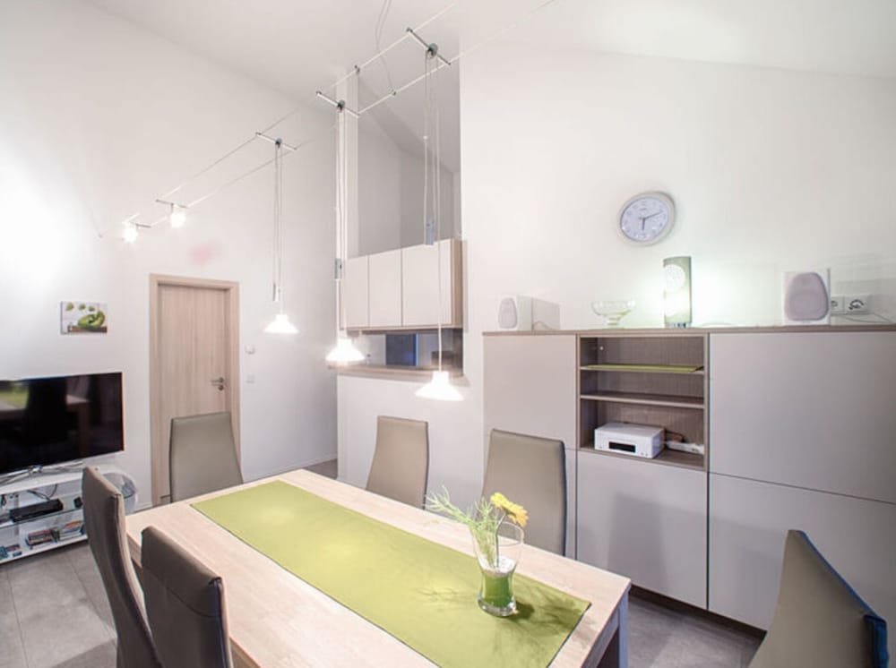 Amselgrun Modern Retreat