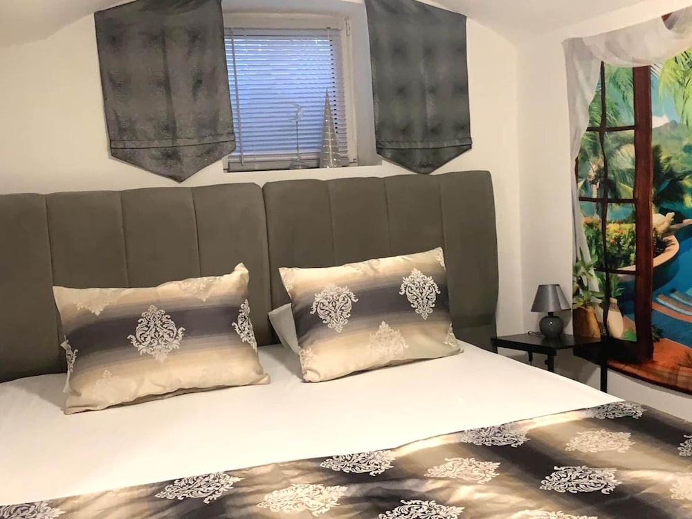 Pleasant Apartment in Oberhausen With a Terrace