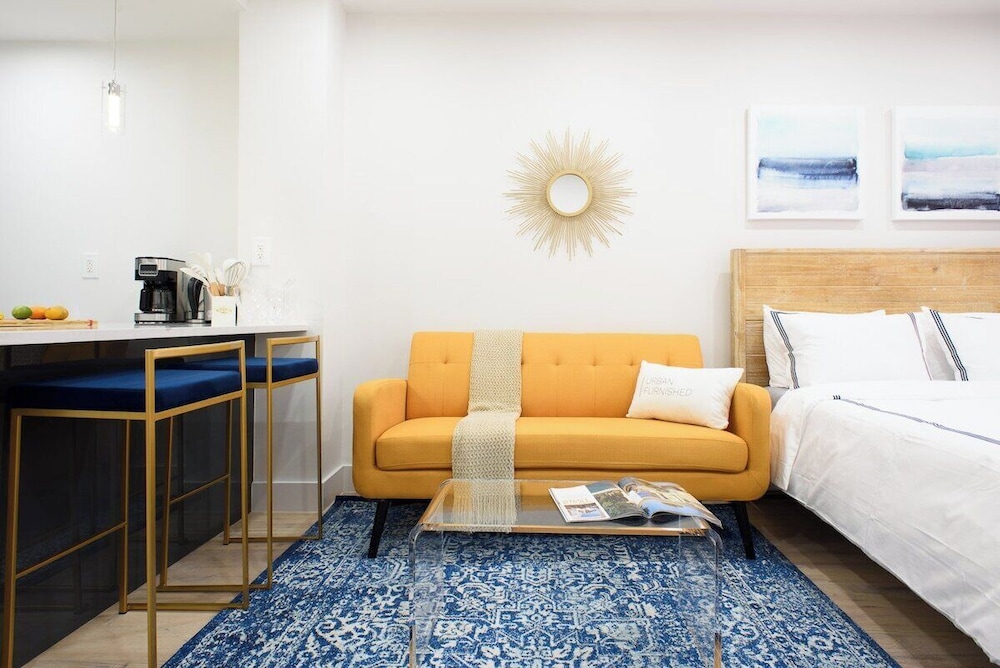 1597 New York Apt