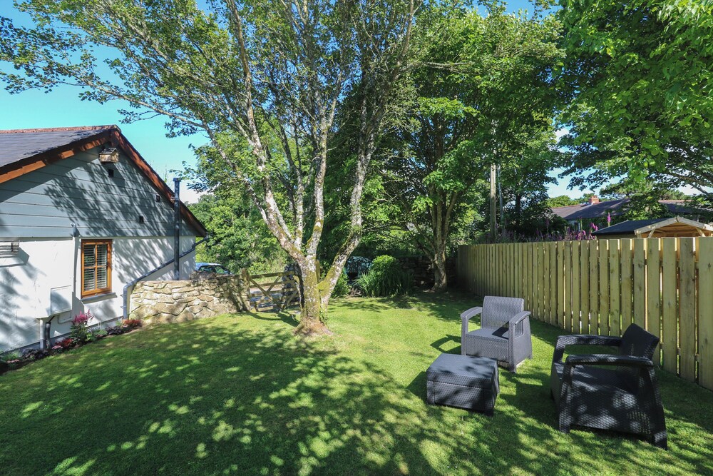 Tregonning Lodge
