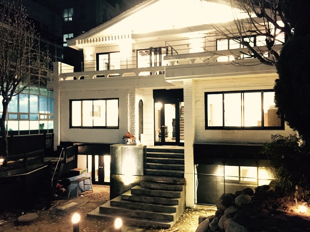House740