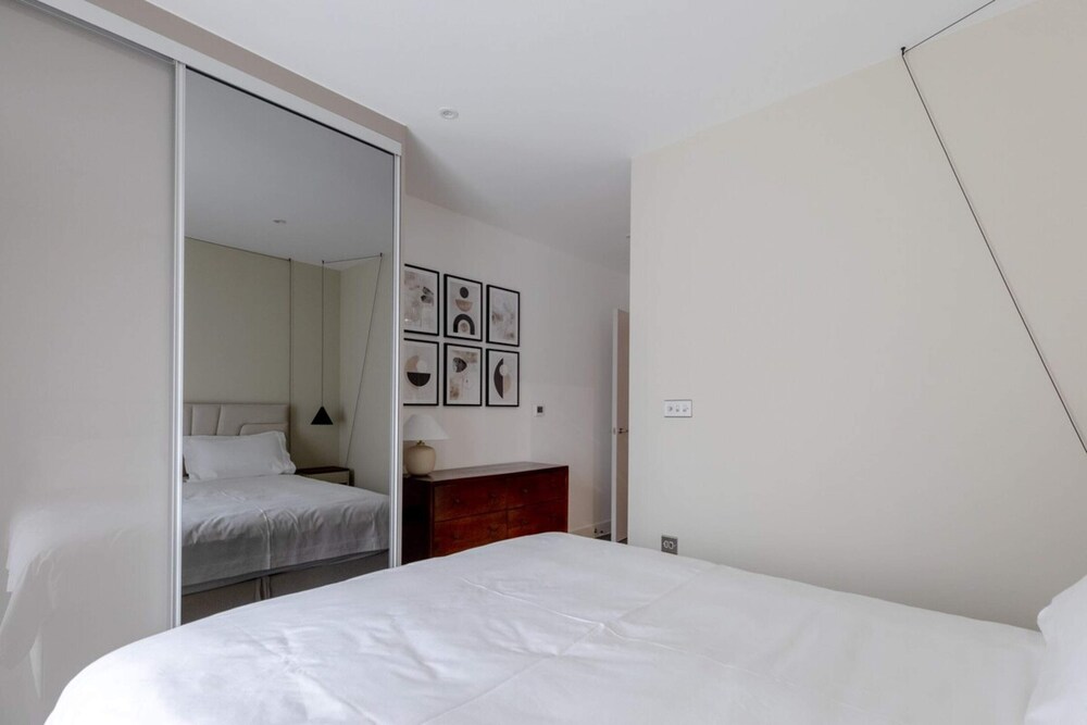 Elegant & Serene 2BD Flat W/roof Terrace Hoxton!