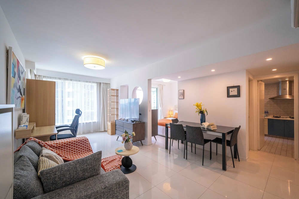 Tyms Xujiahui Stylish 1BR APT