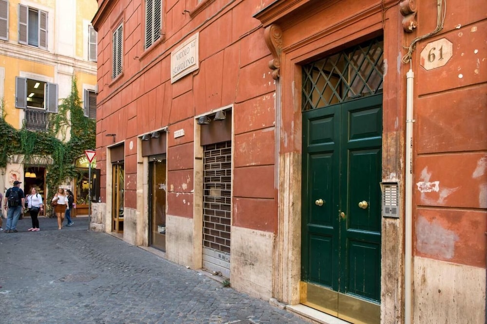 Amelie SuiteTrevi