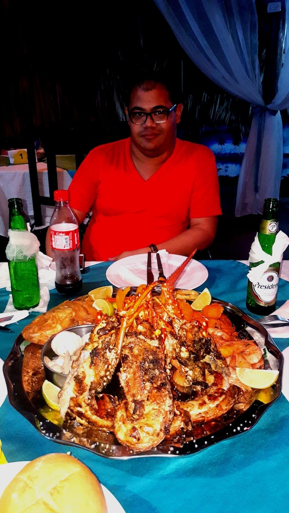 Luz de Luna Hotel & Spanish Restaurant