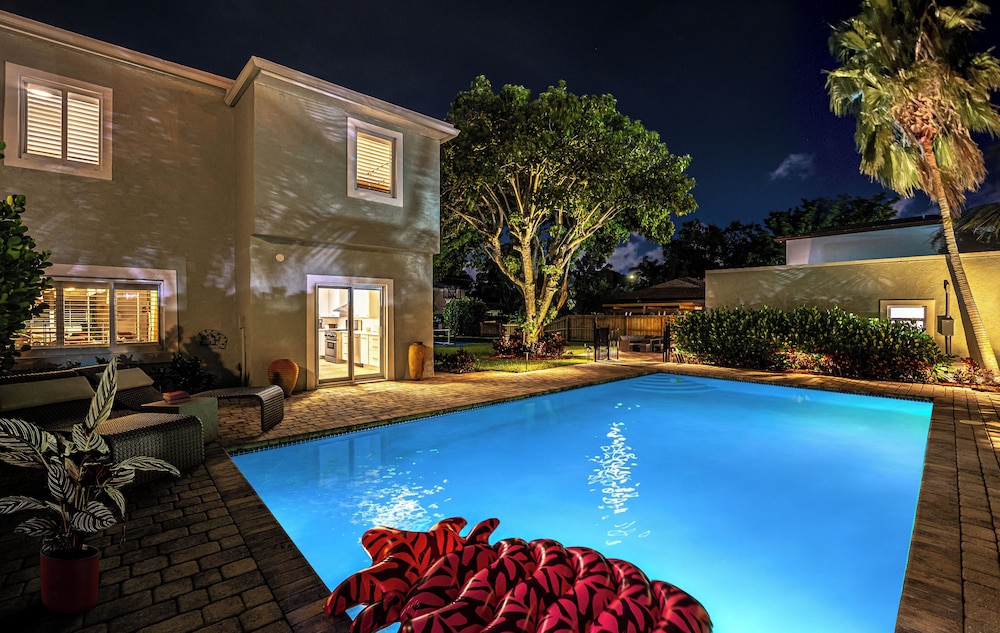 West Palm Oasis