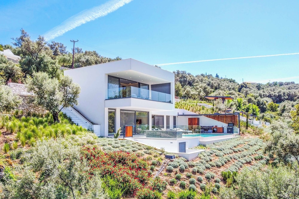 Villa Above the Blue