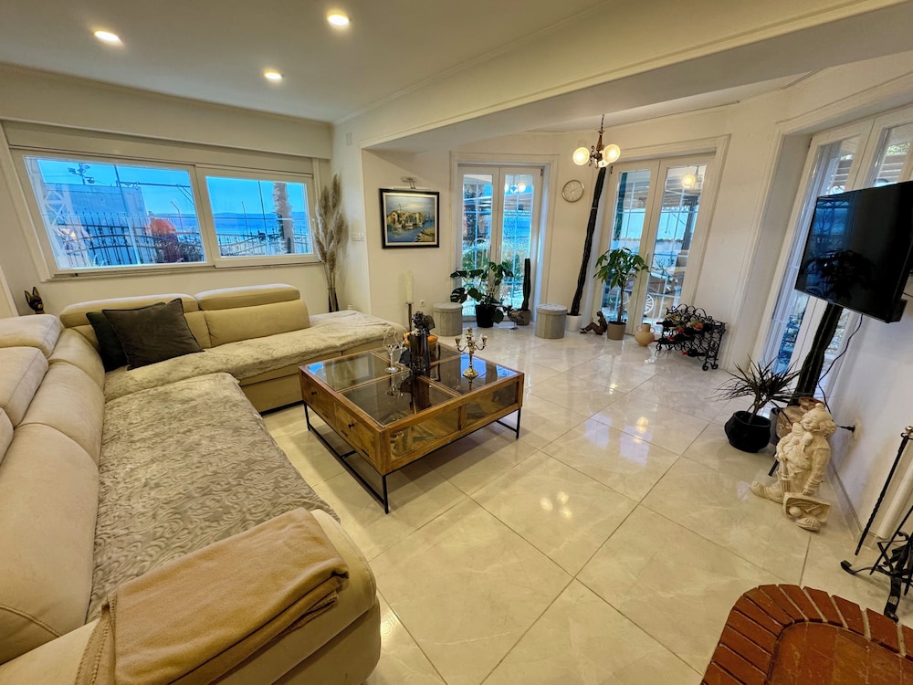 Apartment Toma 2