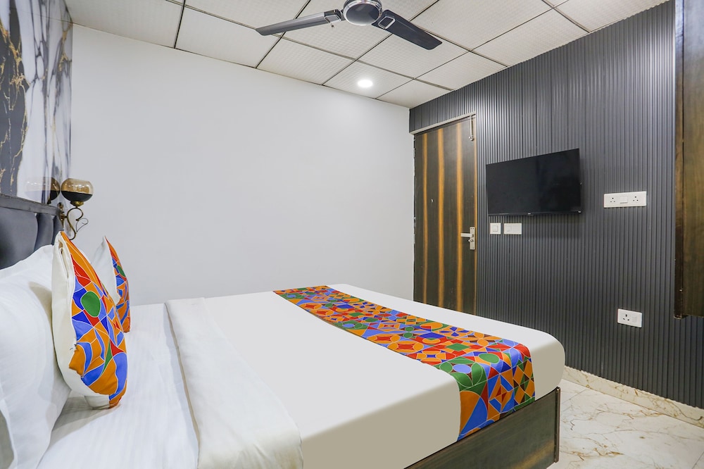 Fabhotel Golden Key