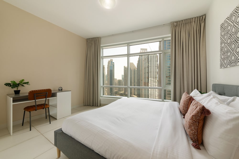 Maison Privee - Central Dubai Apt w/Danish Twist & Burj Khalifa Vws