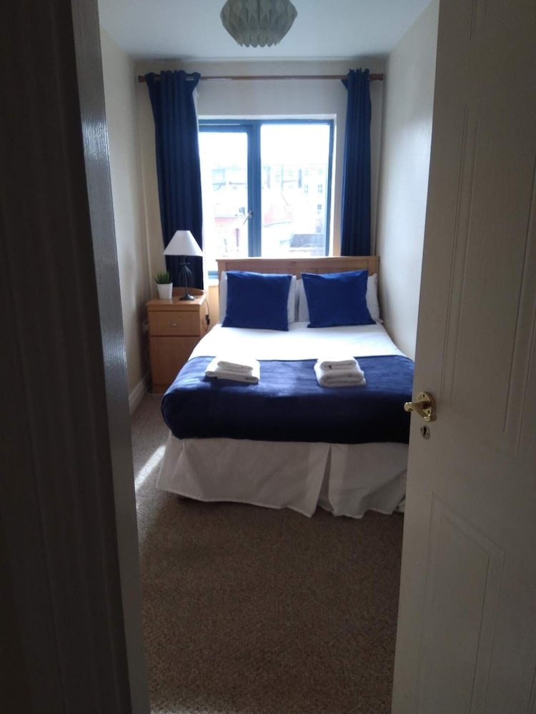 2 Bedroom Apartment Beside Merrion Square