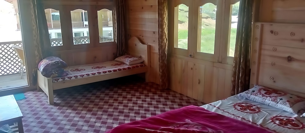 Green Land Guest House