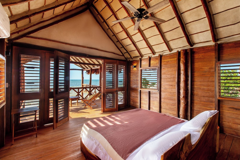 LOB LOB Beach Cabins