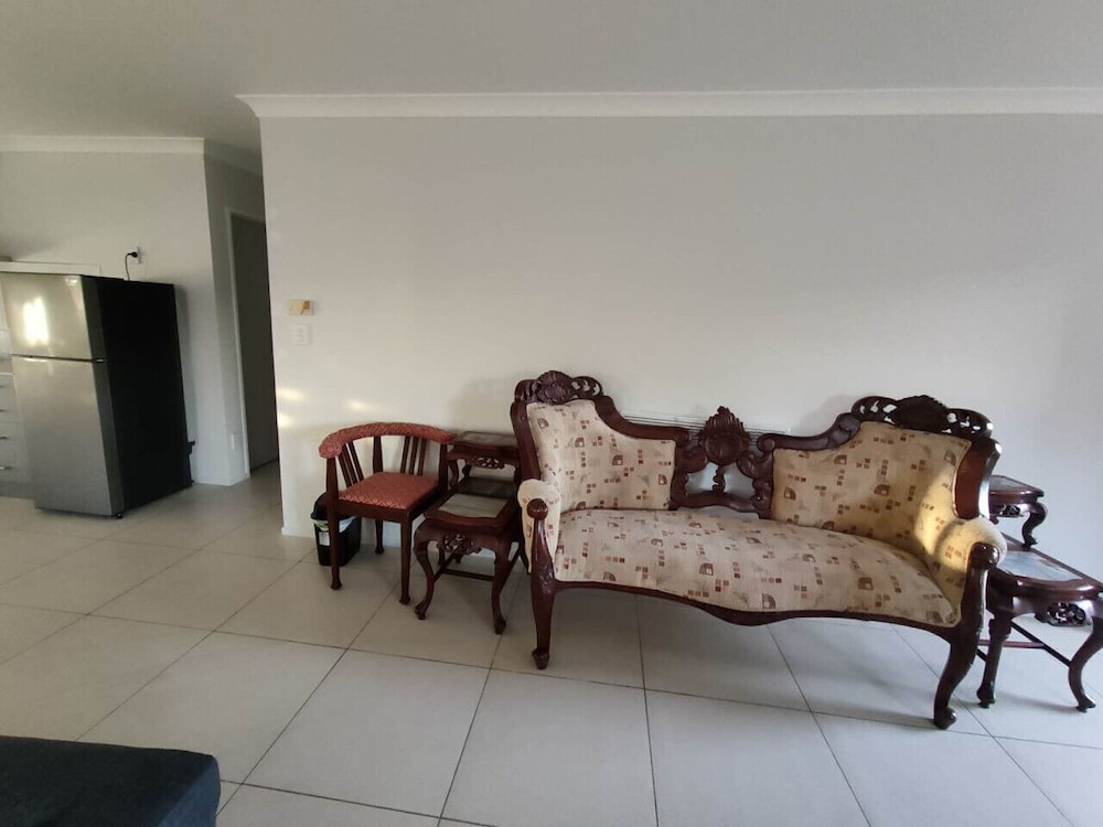 5 Bedroom House at 82A Richardson Road