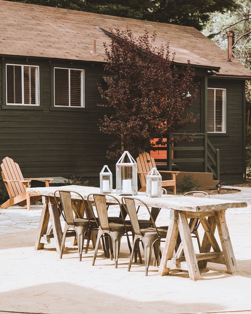 Noon Lodge at Mallard Bay