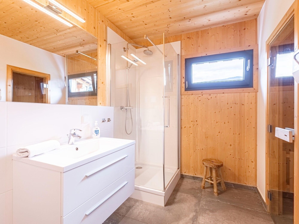 Welcoming Chalet With Whirlpool