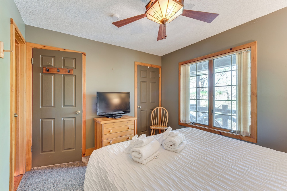 Access to Jack Frost Ski Resort: Home w/ Hot Tub